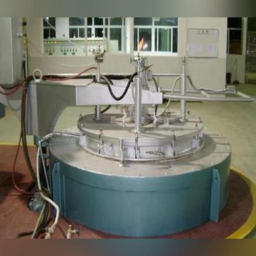Well gas carburizing furnace